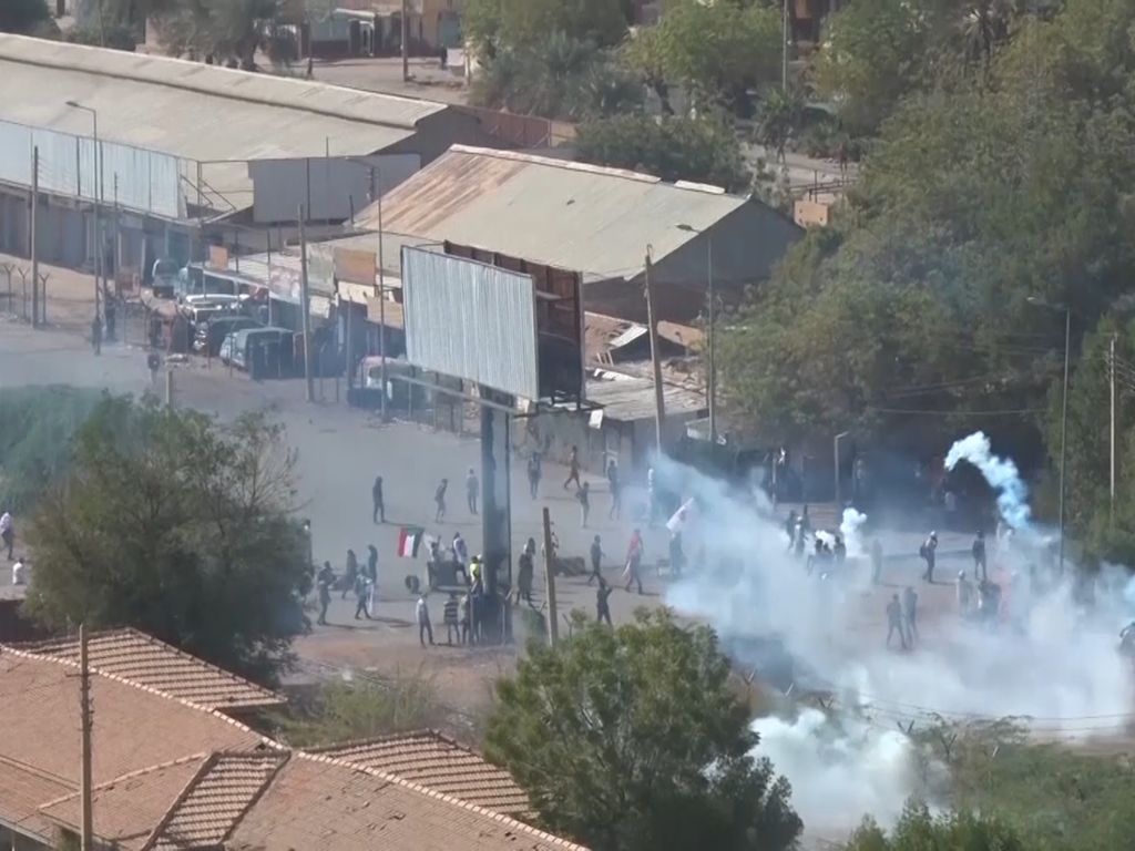 Unjuk Rasa Tolak Kudeta Militer Ricuh, 4 Pendemo di Sudan Tewas Unjuk Rasa Tolak Kudeta Militer Ricuh, 4 Pendemo di Sudan Tewas