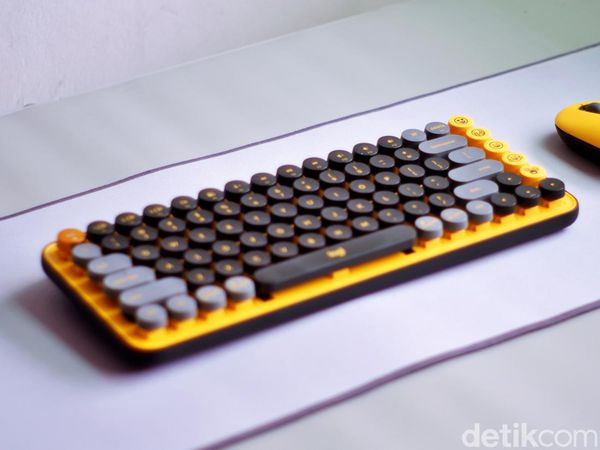 Logitech Pop Keys, Tampil Stylish Bergaya Klasik Bikin Seru WFH