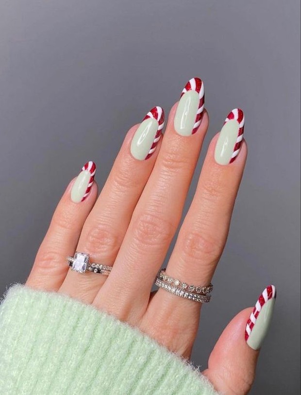 Pakailah candy cane nails