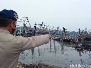 Polda Jateng Periksa Bangkai Kapal Terbakar di Tegal, Ini Temuannya Polda Jateng Periksa Bangkai Kapal Terbakar di Tegal, Ini Temuannya