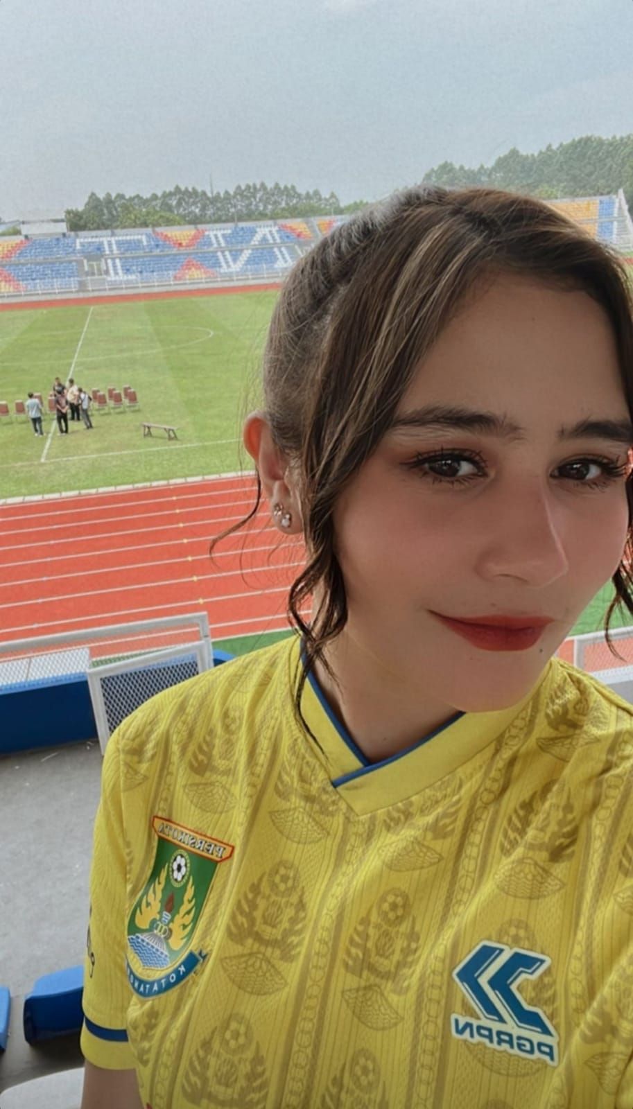 Prilly Latuconsina Resmi Membeli Persikota Tangerang