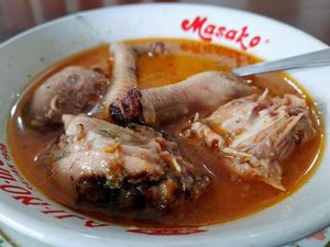 Suka Masakan Pedas? Lodeh Ceker Bakar Bondowoso Ini Rasanya Nendang Suka Masakan Pedas? Lodeh Ceker Bakar Bondowoso Ini Rasanya Nendang