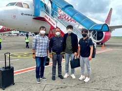 Menpora Sepesawat dengan Shin Tae-yong, Ngobrol Apa?