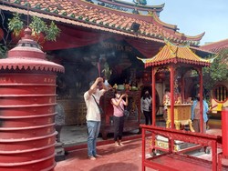 Kelenteng Tertua di Tangerang Mulai Ramai Didatangi Jemaat Jelang Imlek