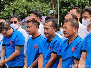 Ketum GMBI Segera Bebas Usai Divonis 6 Bulan Bui Ketum GMBI Segera Bebas Usai Divonis 6 Bulan Bui