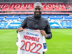 Tottenham Resmi Pinjamkan Ndombele ke Lyon