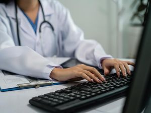 Viral Surat Sakit Online, IDI Ingatkan Ancaman 4 Tahun Penjara Dokter dan Pasien Viral Surat Sakit Online, IDI Ingatkan Ancaman 4 Tahun Penjara Dokter dan Pasien