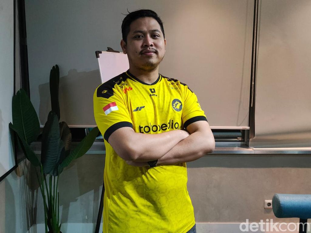 Tretan Muslim Mau Bikin Tim Esports, Tapi... Tretan Muslim Mau Bikin Tim Esports, Tapi...