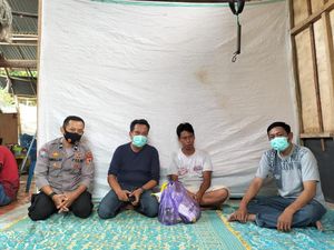 Tak Punya Biaya, Ayah di Sulsel Terpaksa Bawa Jasad Bayinya Pakai Motor Tak Punya Biaya, Ayah di Sulsel Terpaksa Bawa Jasad Bayinya Pakai Motor