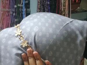 Bidan Pasuruan Bisnis Konektor Masker Hijab Sukses Saat Pandemi Bidan Pasuruan Bisnis Konektor Masker Hijab Sukses Saat Pandemi