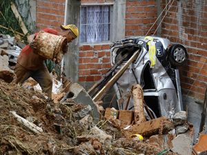 Begini Parahnya Banjir-Longsor yang tewaskan Belasan Orang di Brasil