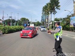 Ada Ganjil Genap di Puncak Bogor saat Libur Imlek, Begini Suasananya
