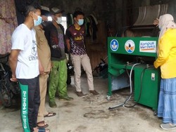 Ciptakan Mesin Pengering Kopi, Mahasiswa Untidar Bantu Petani Magelang