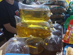 Ampun Deh Minyak Goreng! Langka, Mahal, Bikin Penjual Kue Pusing