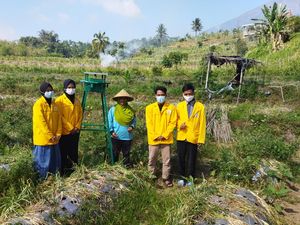 Mahasiswa Untidar Ciptakan Pengendali Hama Bawang Merah Berbasis IoT