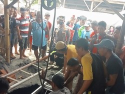 Yana Tewas Usai Setengah Jam Tertimbun Urukan Sumur