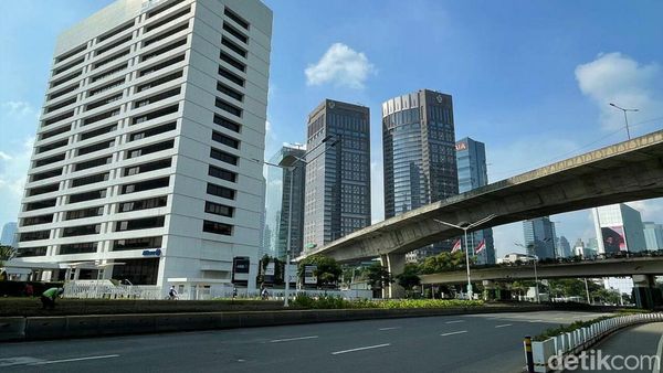 Lengangnya Jalanan Jakarta Saat Libur Imlek