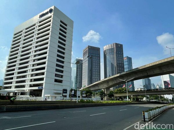 Lengangnya Jalanan Jakarta Saat Libur Imlek
