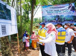 Usung Spirit Bangkit dari Pandemi, Bupati Ipuk Kembali Gelar Bunga Desa Usung Spirit Bangkit dari Pandemi, Bupati Ipuk Kembali Gelar Bunga Desa