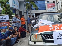 Massa PNA Kubu KLB Demo Kemenkumham: Kami Malu Dipimpin Koruptor