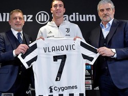 Dusan Vlahovic Enggan Terbebani Nomor 7 Juventus