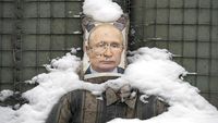 Foto Putin Jadi Sasaran Tembak di Ukraina