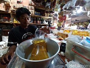 Berat 2 Liter Minyak Goreng Tak Sama dengan 2 Kg, Ini Cara Hitung yang Benar Berat 2 Liter Minyak Goreng Tak Sama dengan 2 Kg, Ini Cara Hitung yang Benar