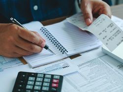 Mengapa Utang Harus Dilunasi Sebelum Warisan Dibagi? Begini Penjelasan Islam