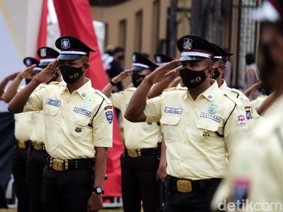 Ini Dia Seragam Baru Satpam, Tak Lagi Mirip Polisi