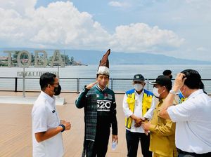 Jokowi Minta Hal Ini ke Sandiaga soal Kawasan Danau Toba