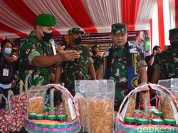 KSAD Dudung Apresiasi Babinsa dan Persit yang Gerakkan UMKM di Malang