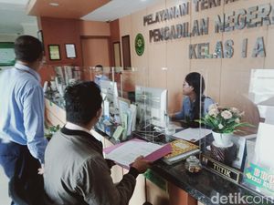 Digugat Praperadilan soal Buku Matur Jujur Klaten, Kejari-Kejati Absen Sidang Digugat Praperadilan soal Buku Matur Jujur Klaten, Kejari-Kejati Absen Sidang