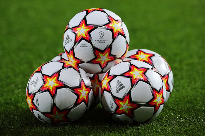 BERGAMO, ITALY - DECEMBER 09: A detailed view of the Adidas Pro Pyrostorm match balls prior to the UEFA Champions League group F match between Atalanta and Villarreal CF at Gewiss Stadium on December 09, 2021 in Bergamo, Italy. (Photo by Emilio Andreoli/Getty Images)