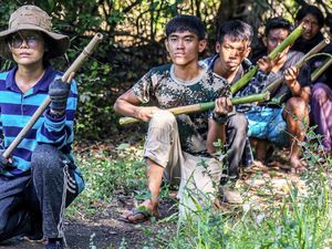 Setahun Kudeta, Warga Sipil Myanmar Angkat Senjata-Berlanjut ke Perang Saudara