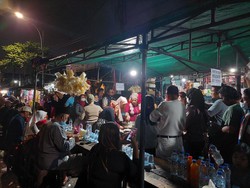 Saking Enaknya, Nasi Jagung Babat Pegirian Habiskan 3 Kuintal Jeroan Sehari