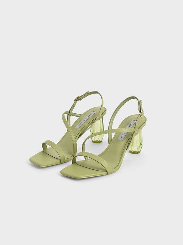 Pakailah heeled sandals