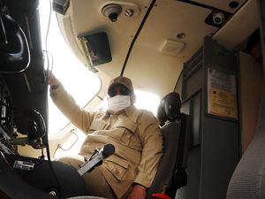 Saat Prabowo Cek Jeroan Pesawat N219 di PTDI Saat Prabowo Cek Jeroan Pesawat N219 di PTDI