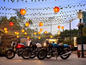 Royal Enfield Interceptor dan Continental Dapat Baju Baru, Harga Lebih Murah