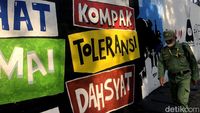 Semangat Kota di Dinding Kata