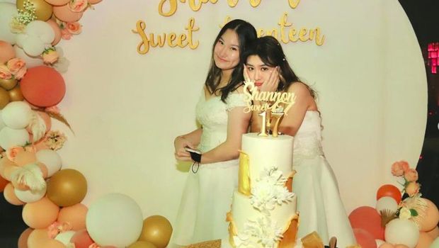 Shannon Wong dan Sharon Wong