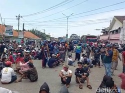 Protes Soal Perizinan Kapal, Nelayan Kota Tegal Blokir Jalur Pantura