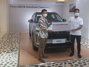 Anthony Ginting Jadi Pelanggan Pertama Penerima Hyundai Creta