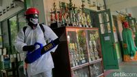Cegah Penyebaran Omicron, SD Ini Disemprot Disinfektan