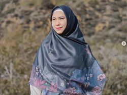 Cerita Oki Setiana Dewi Sambangi Sungai Tempat Anak Ridwan Kamil Tenggelam