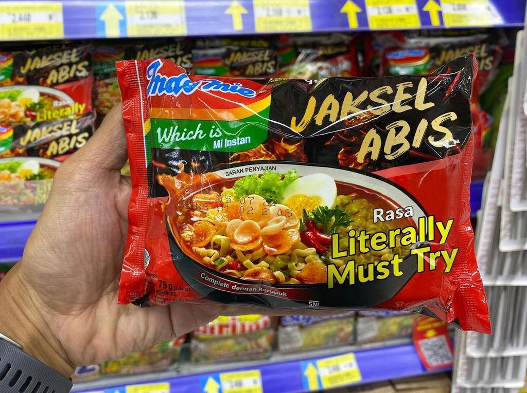 Hoaks Varian Indomie Terbaru hingga Cara Makan Nasi Padang pakai Pisau dan Garpu