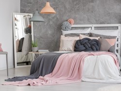 5 Tips Bikin Kamar Tidur Hangat saat Cuaca Dingin