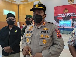 Prihatin Sampah di Sungai Ciliwung, Kapolres Bogor Edukasi Warga Olah Limbah