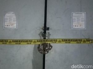 Polisi Sita 30 Ton Sianida Ilegal di Pelabuhan Pantoloan Palu