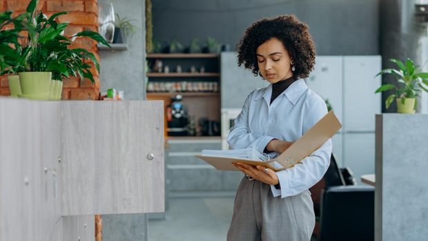 Ilustrasi penggunaan lemari loker