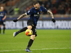 Awas, Inter! Harus Buru-buru Ikat Brozovic, Barcelona Mengintai